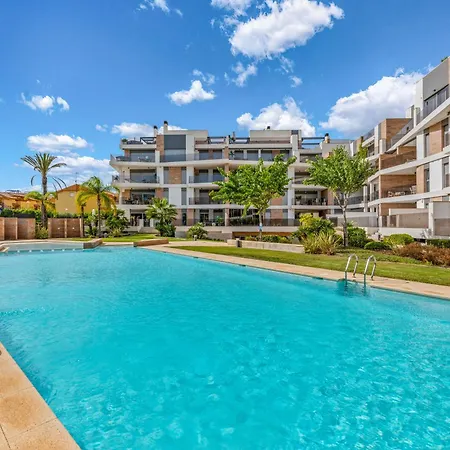 Luxusni Ve Spanelsku, Cabo Roig *